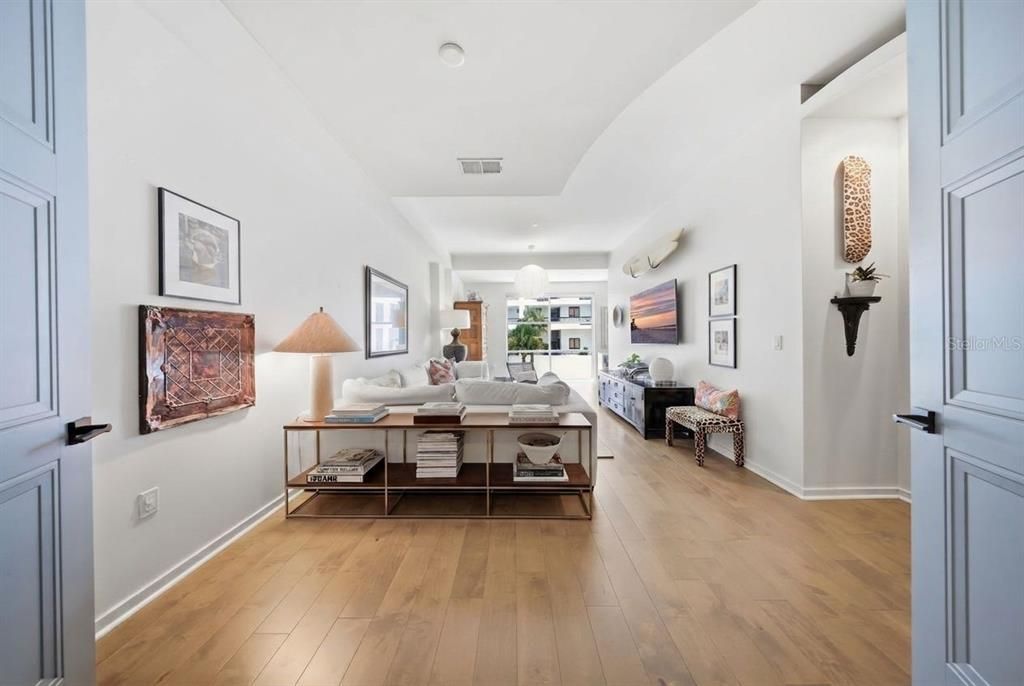 For Sale: $574,900 (3 beds, 2 baths, 1593 Square Feet)