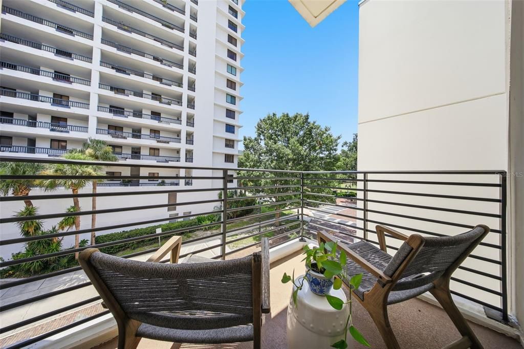 For Sale: $574,900 (3 beds, 2 baths, 1593 Square Feet)