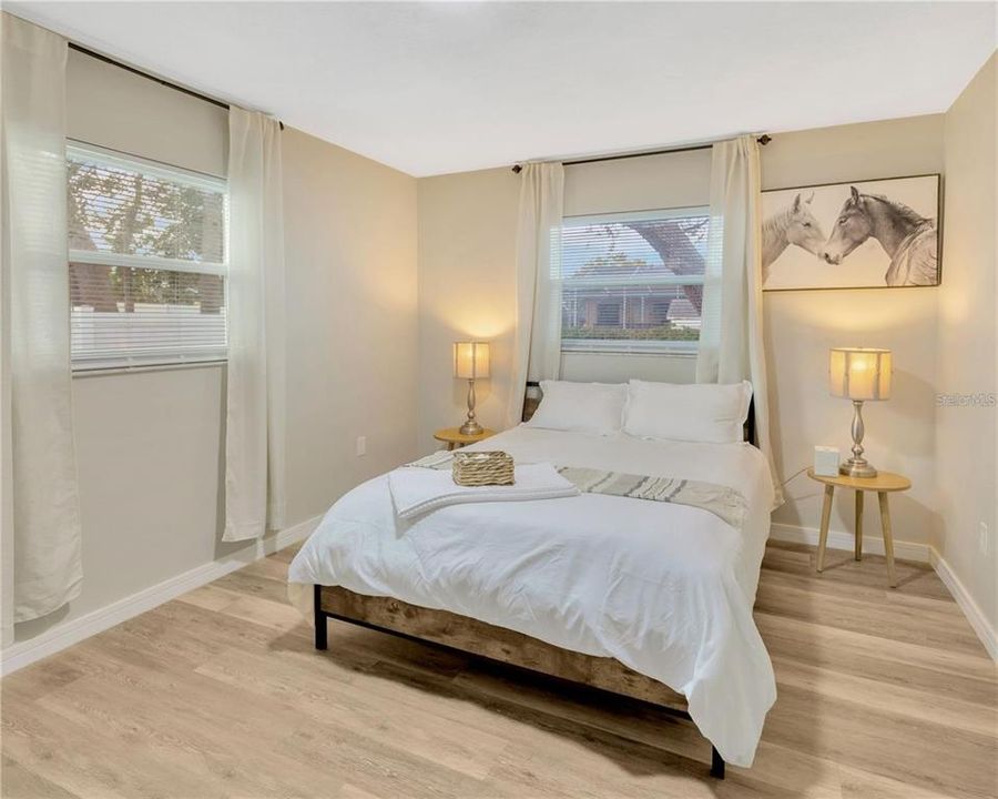 В аренду: $3,200 (4 спален, 2 ванн, 1669 Квадратных фут)