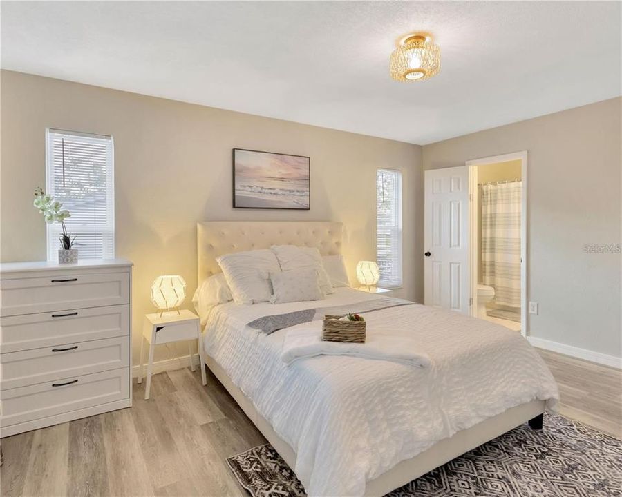 В аренду: $3,200 (4 спален, 2 ванн, 1669 Квадратных фут)