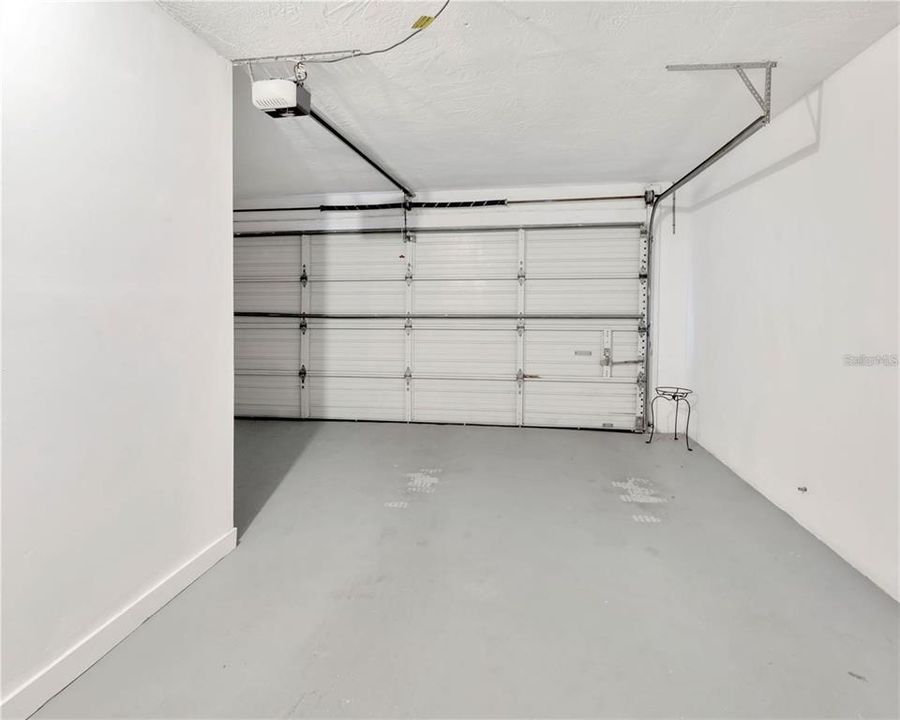 В аренду: $3,200 (4 спален, 2 ванн, 1669 Квадратных фут)