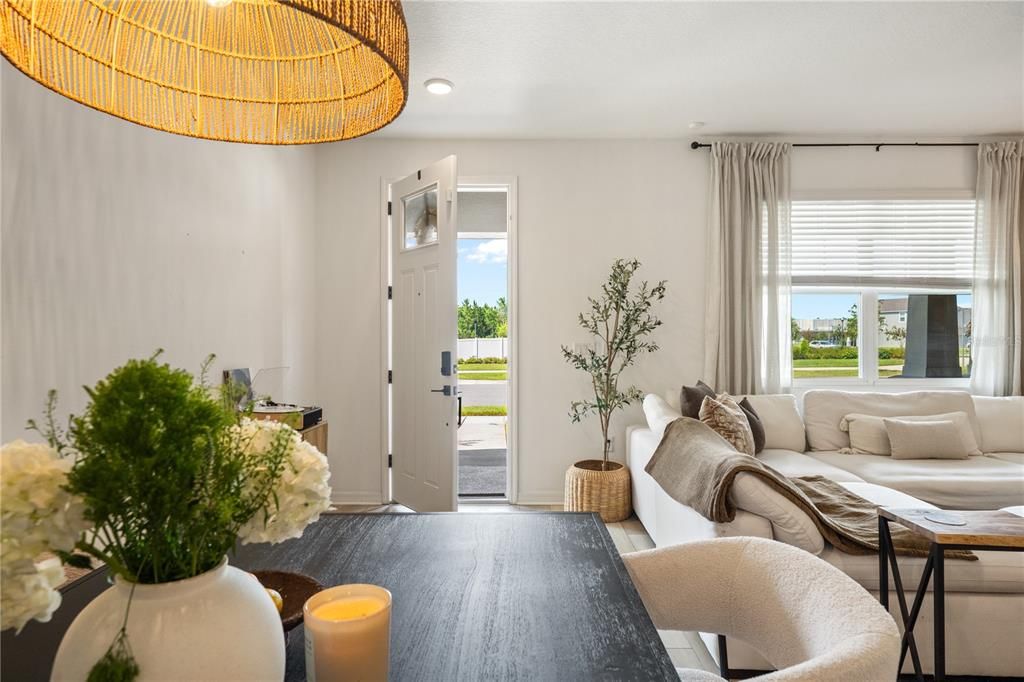 На продажу: $389,900 (3 спален, 2 ванн, 1491 Квадратных фут)