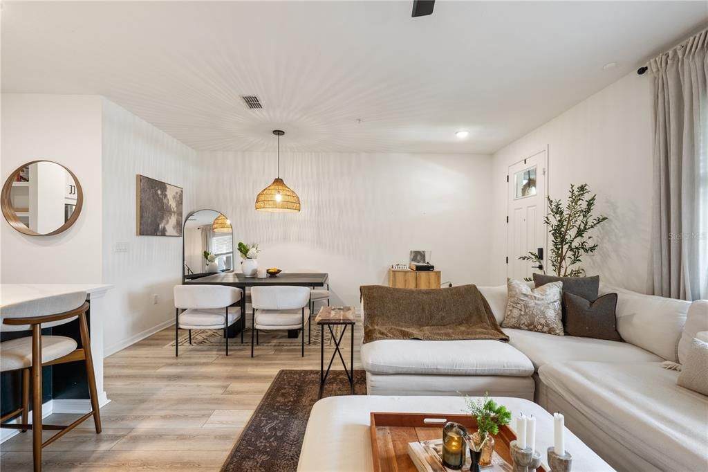 На продажу: $389,900 (3 спален, 2 ванн, 1491 Квадратных фут)