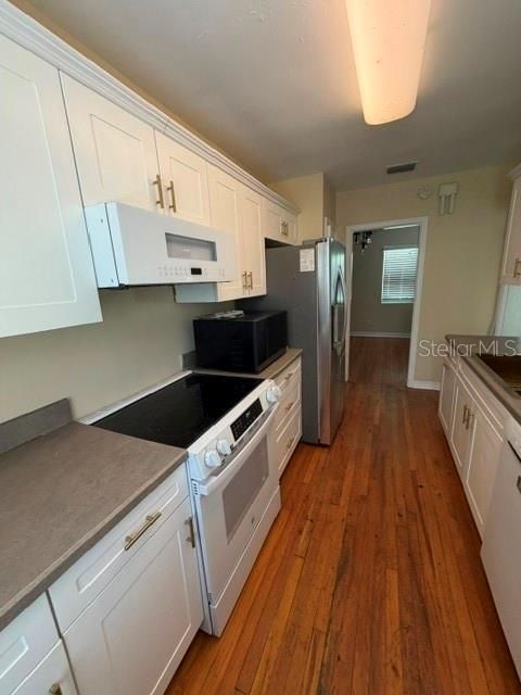 В аренду: $3,250 (3 спален, 1 ванн, 1279 Квадратных фут)