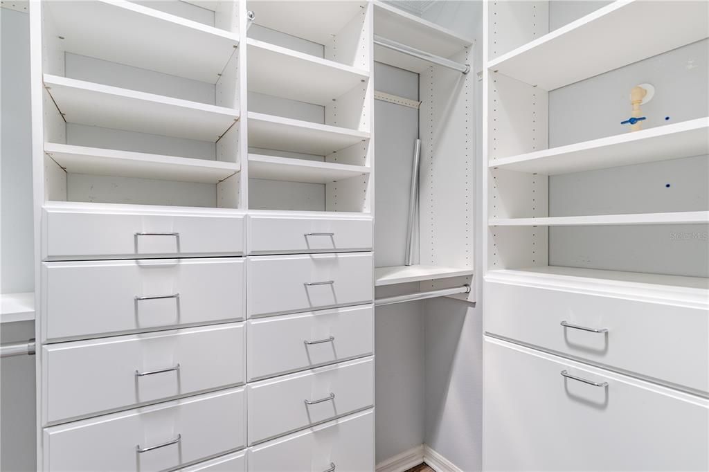 На продажу: $368,900 (3 спален, 2 ванн, 2094 Квадратных фут)