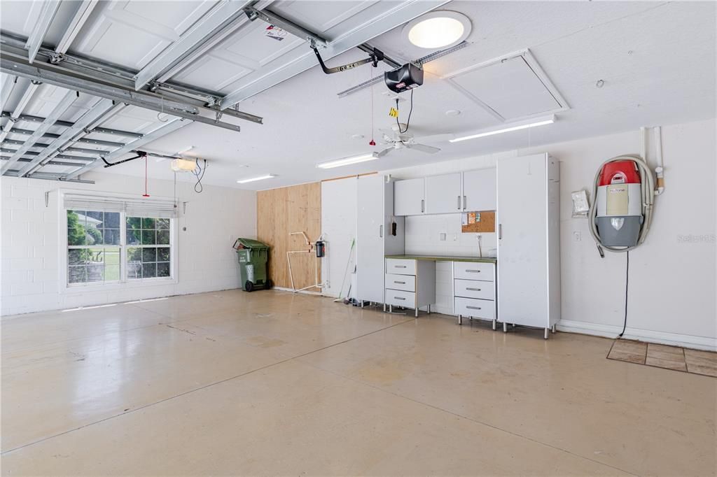 На продажу: $368,900 (3 спален, 2 ванн, 2094 Квадратных фут)