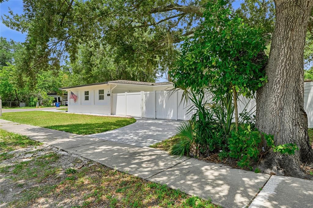 En Venta: $419,000 (4 camas, 3 baños, 1793 Pies cuadrados)