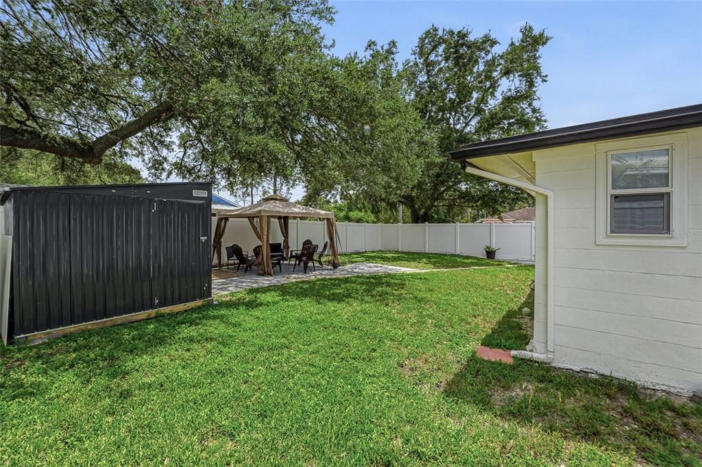 En Venta: $419,000 (4 camas, 3 baños, 1793 Pies cuadrados)