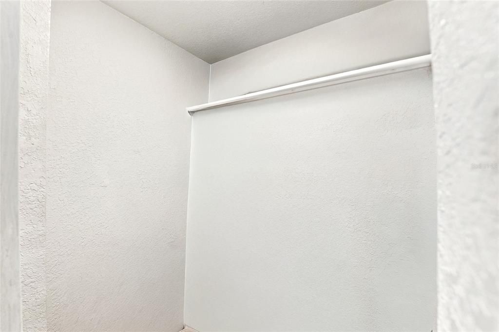 En Venta: $419,000 (4 camas, 3 baños, 1793 Pies cuadrados)