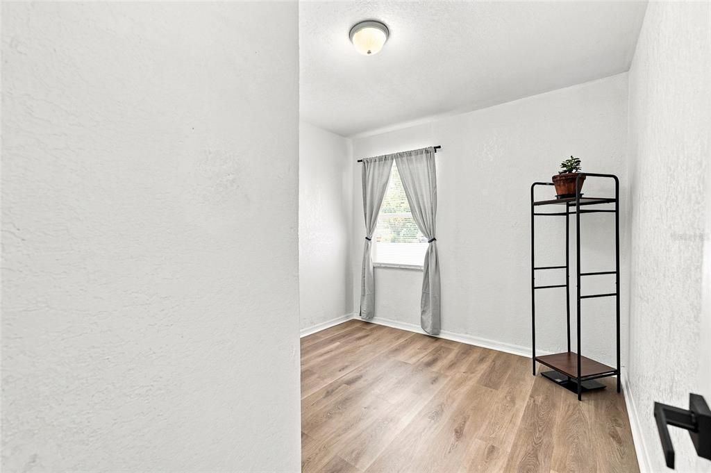 En Venta: $419,000 (4 camas, 3 baños, 1793 Pies cuadrados)