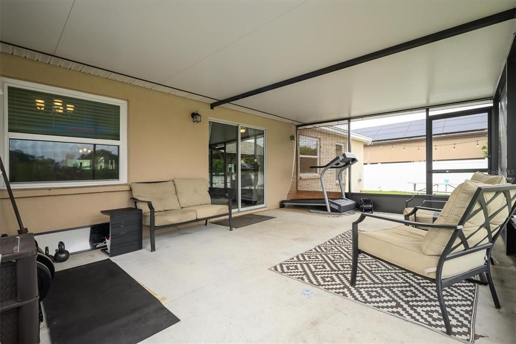 For Sale: $425,000 (3 beds, 2 baths, 1504 Square Feet)
