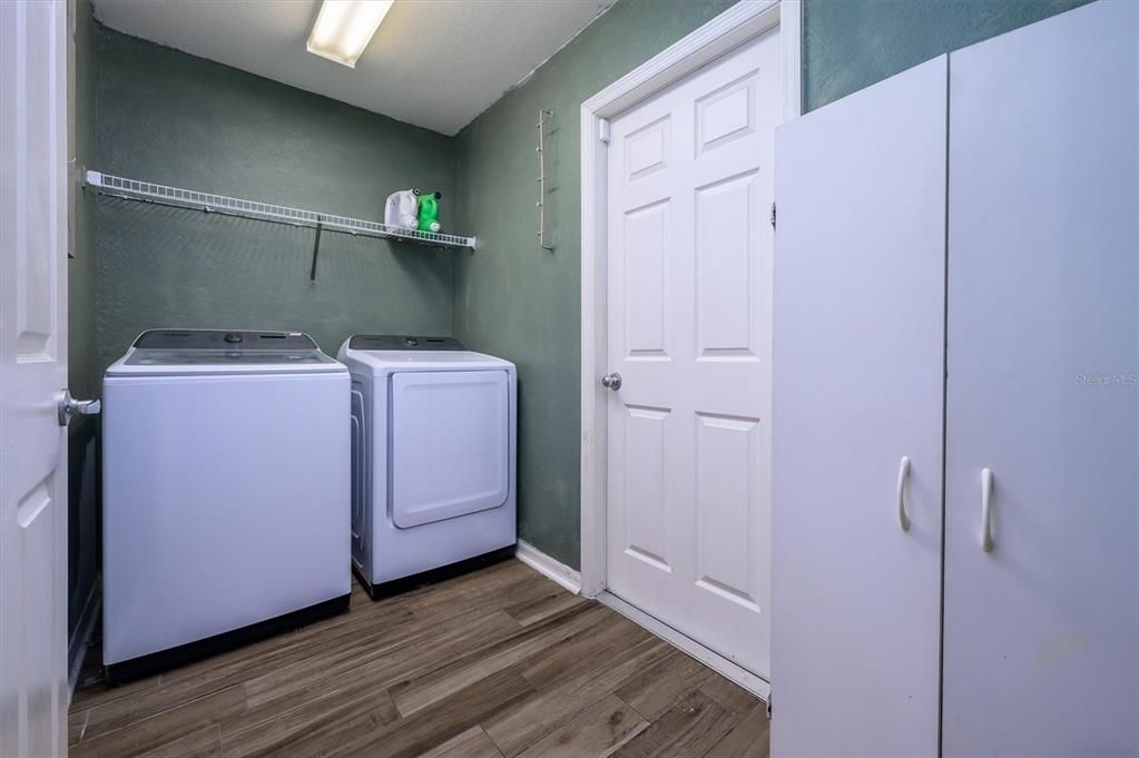 For Sale: $425,000 (3 beds, 2 baths, 1504 Square Feet)
