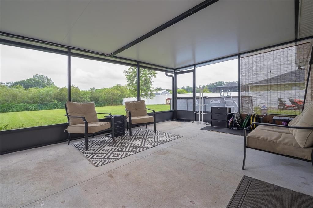 For Sale: $425,000 (3 beds, 2 baths, 1504 Square Feet)