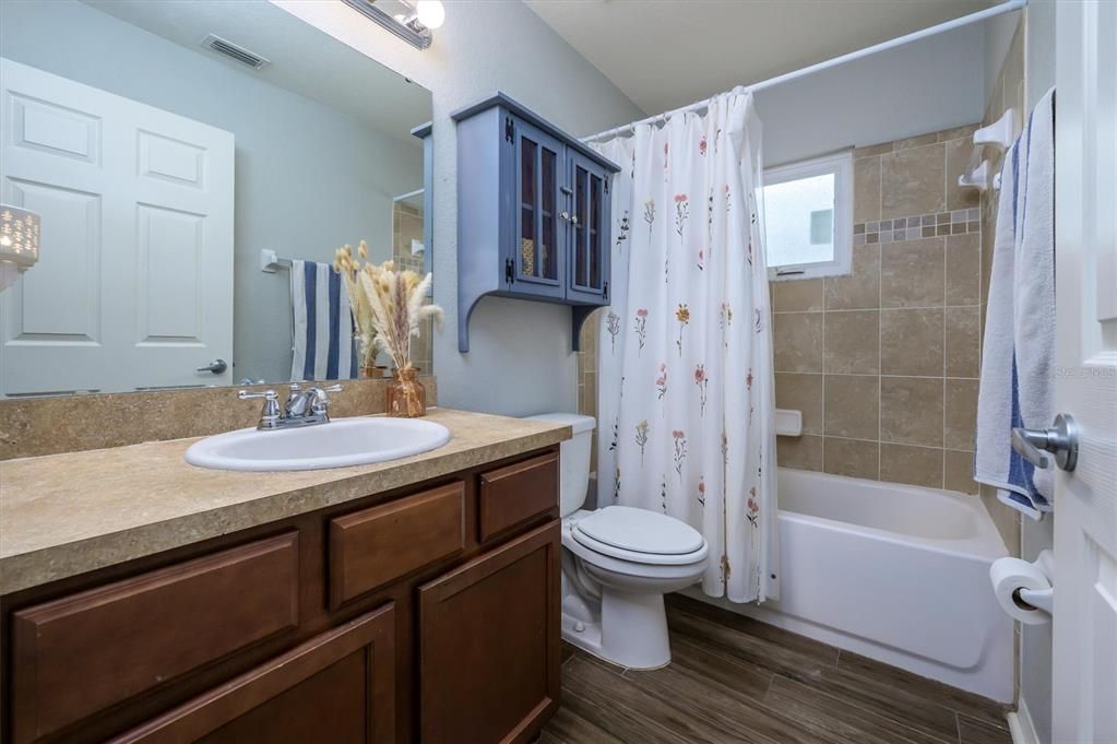 For Sale: $425,000 (3 beds, 2 baths, 1504 Square Feet)