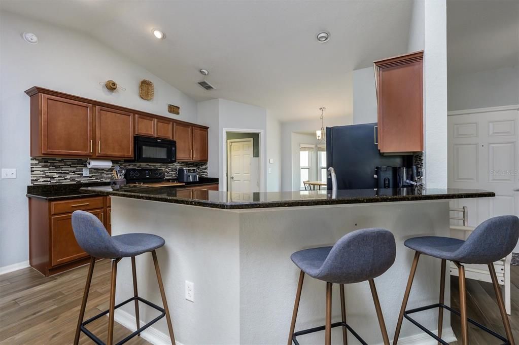For Sale: $425,000 (3 beds, 2 baths, 1504 Square Feet)
