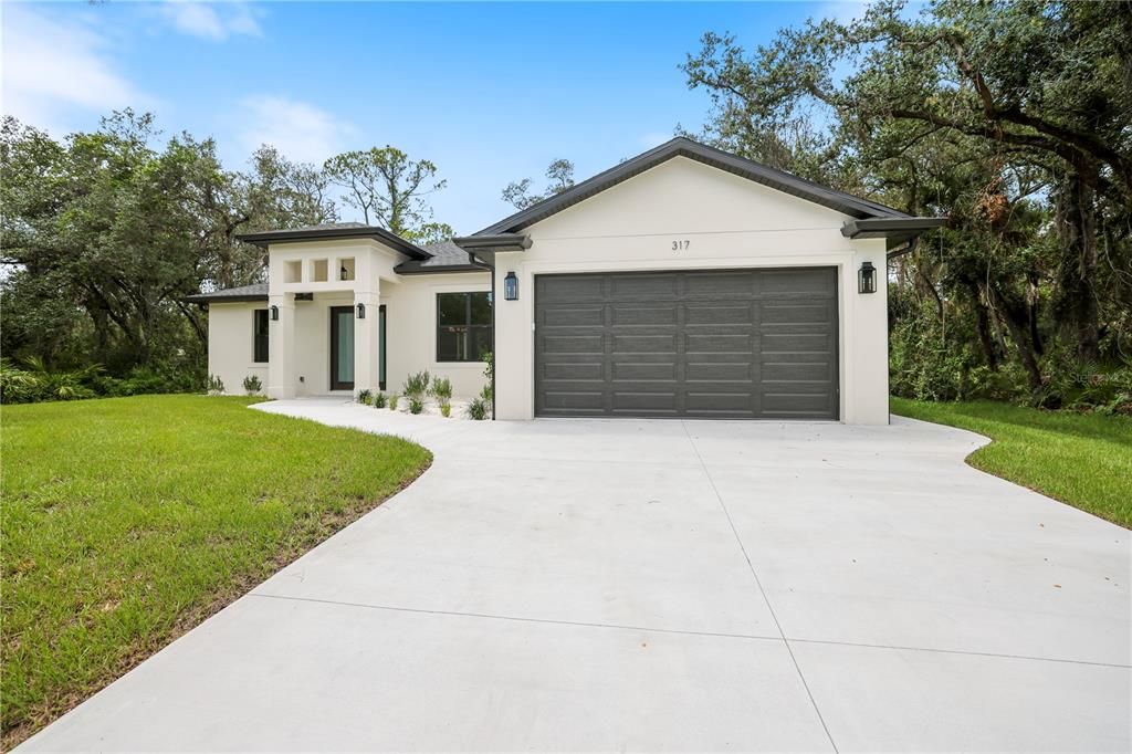 For Sale: $370,000 (3 beds, 2 baths, 1617 Square Feet)