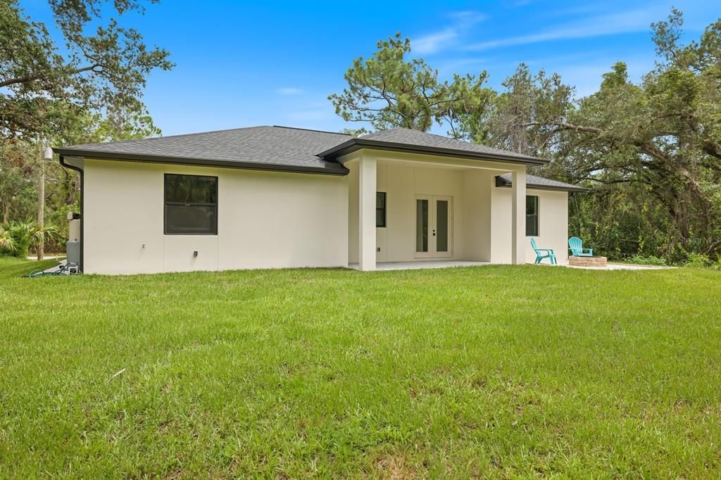 For Sale: $370,000 (3 beds, 2 baths, 1617 Square Feet)