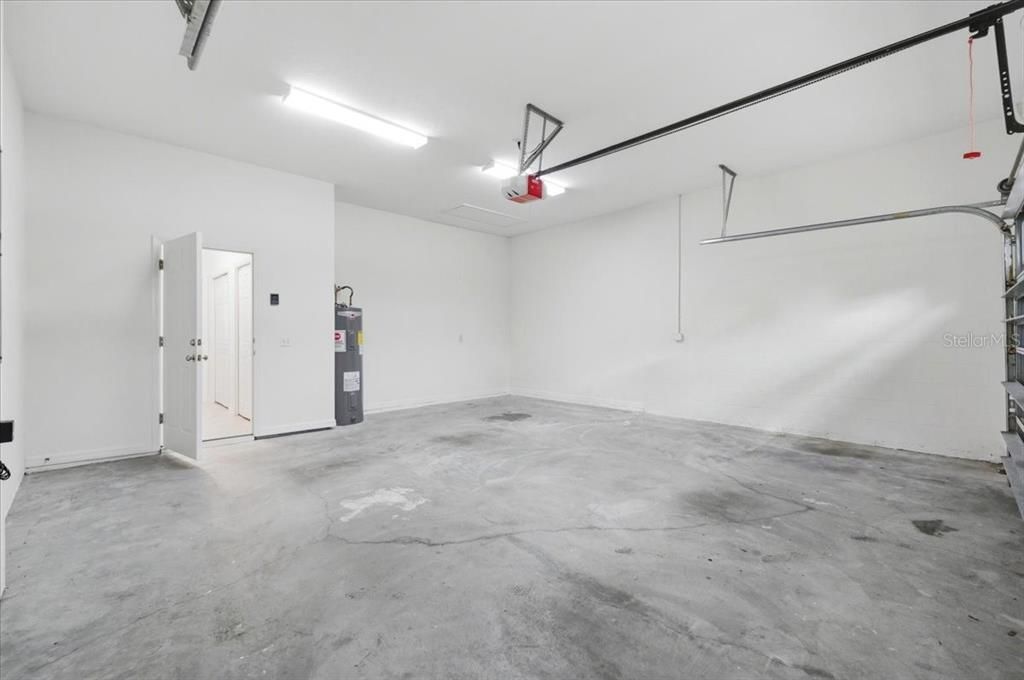 En Venta: $425,000 (3 camas, 2 baños, 2037 Pies cuadrados)