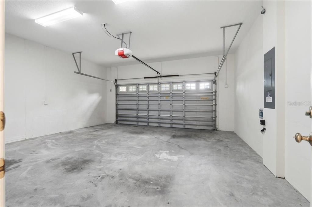 En Venta: $425,000 (3 camas, 2 baños, 2037 Pies cuadrados)