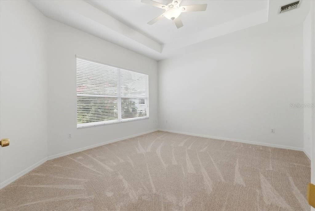 En Venta: $425,000 (3 camas, 2 baños, 2037 Pies cuadrados)