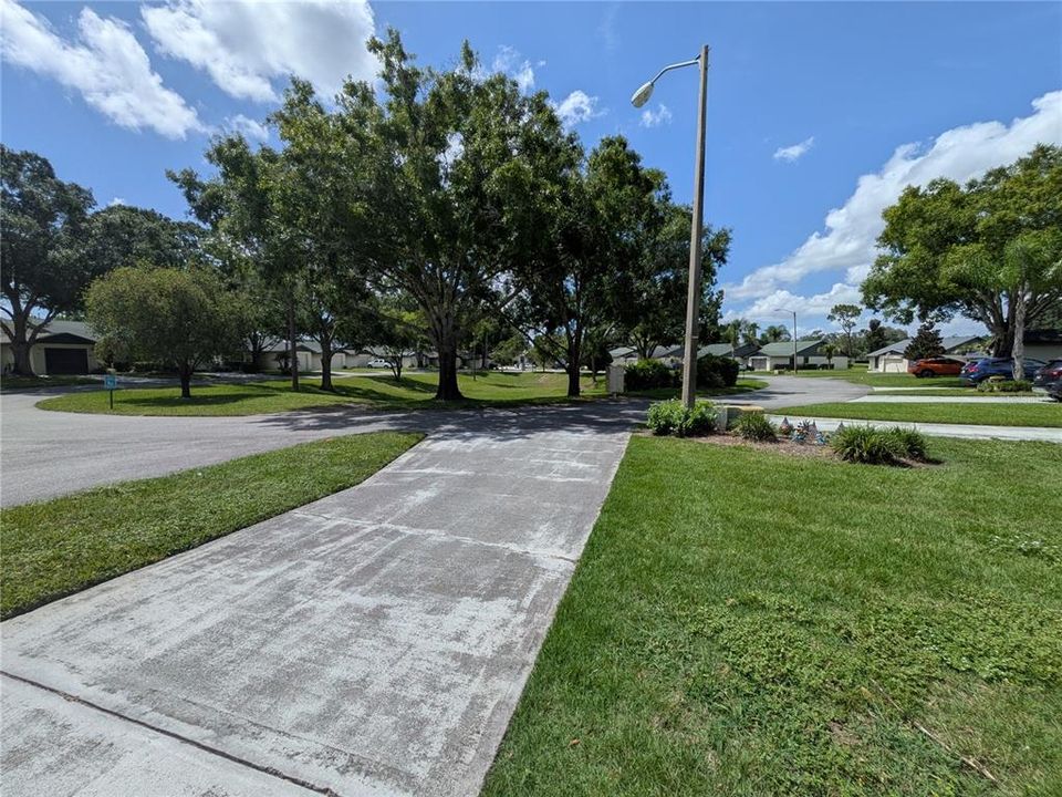For Sale: $215,000 (2 beds, 2 baths, 1230 Square Feet)