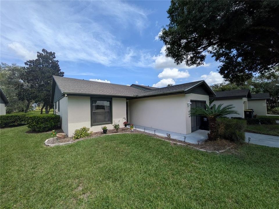 For Sale: $215,000 (2 beds, 2 baths, 1230 Square Feet)