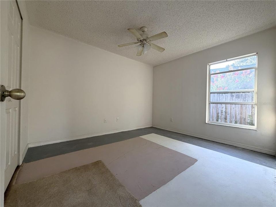 For Sale: $264,000 (3 beds, 2 baths, 1182 Square Feet)