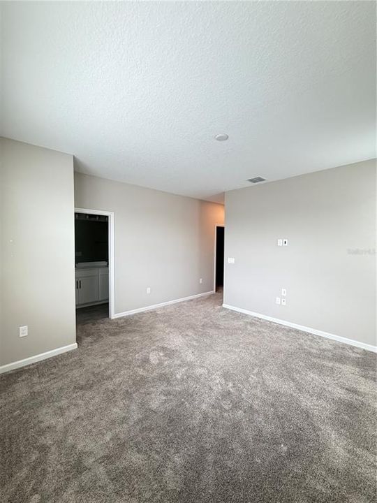 В аренду: $2,300 (3 спален, 2 ванн, 1506 Квадратных фут)
