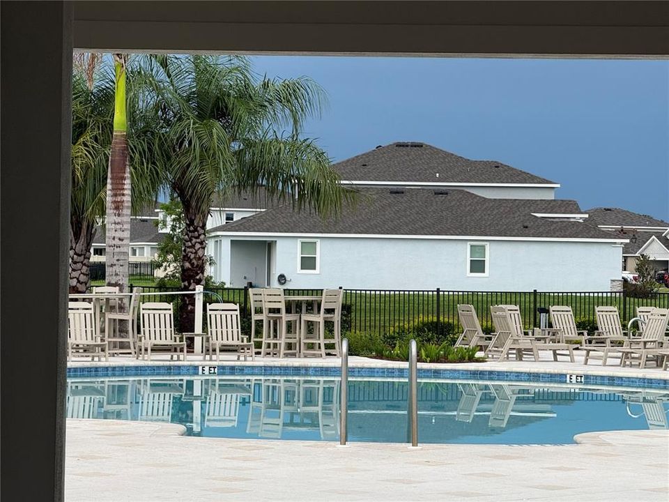 For Rent: $2,600 (3 beds, 2 baths, 1994 Square Feet)