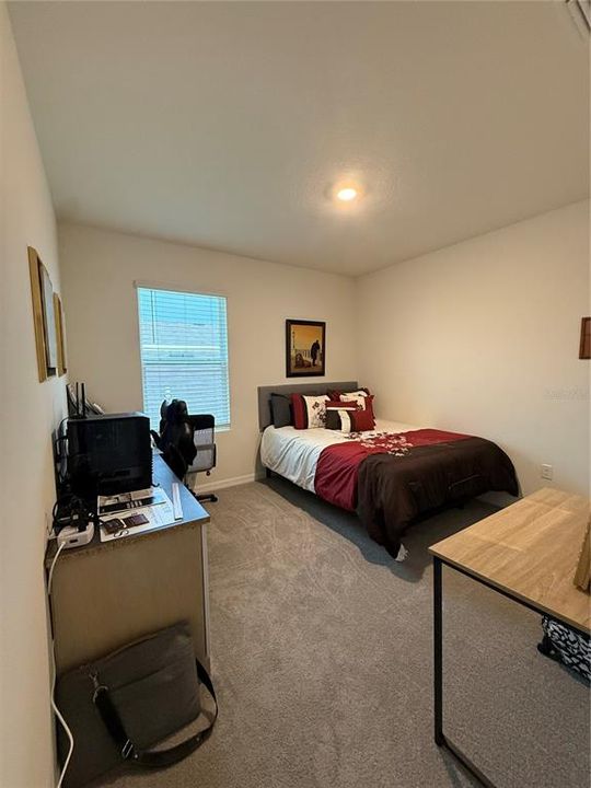 For Rent: $2,600 (3 beds, 2 baths, 1994 Square Feet)