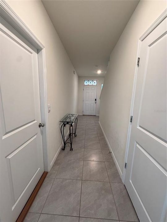 For Rent: $2,600 (3 beds, 2 baths, 1994 Square Feet)
