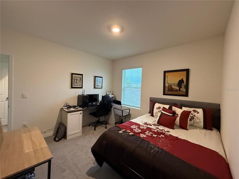 For Rent: $2,600 (3 beds, 2 baths, 1994 Square Feet)