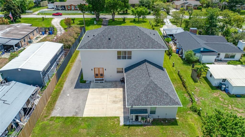 For Sale: $949,000 (6 beds, 4 baths, 4422 Square Feet)