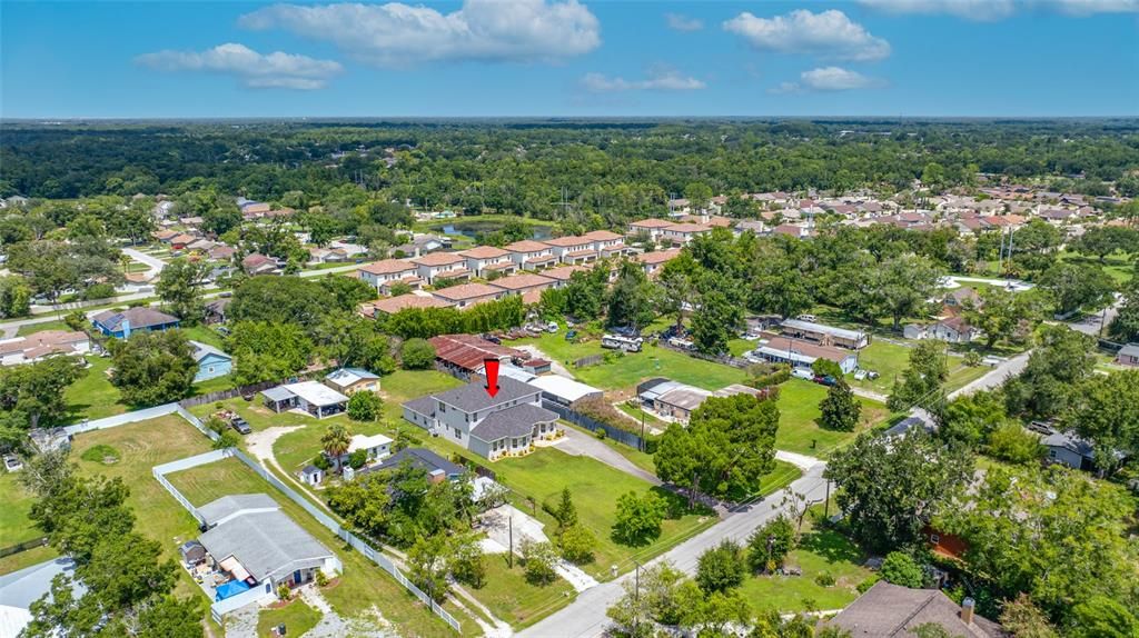 For Sale: $949,000 (6 beds, 4 baths, 4422 Square Feet)