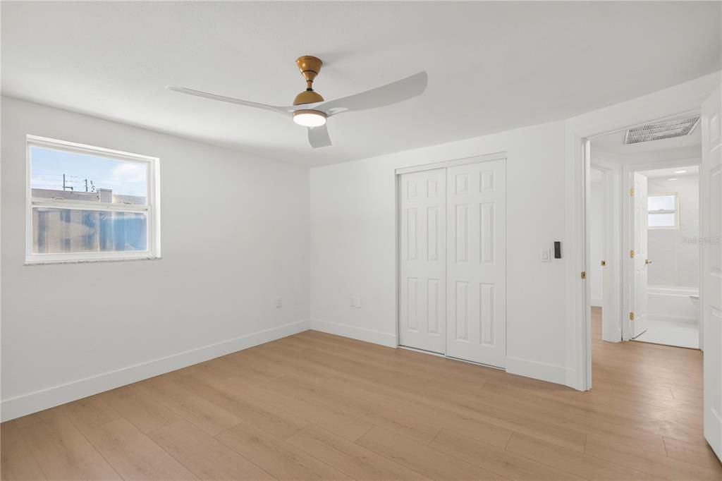 En Venta: $274,900 (3 camas, 2 baños, 1199 Pies cuadrados)
