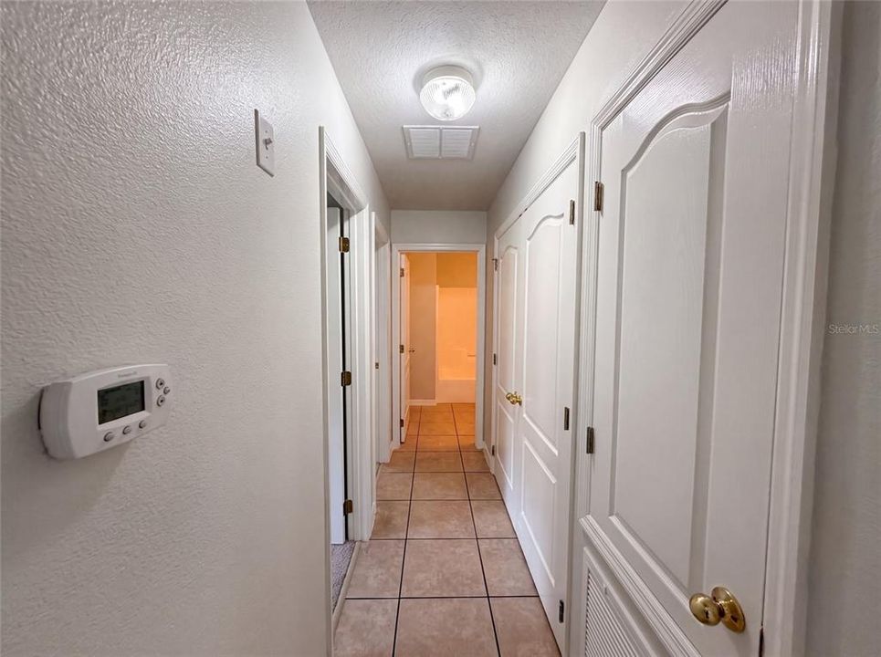 En Venta: $340,000 (3 camas, 2 baños, 1766 Pies cuadrados)