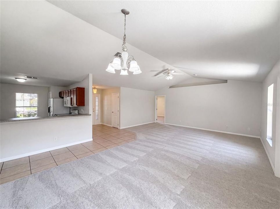 En Venta: $340,000 (3 camas, 2 baños, 1766 Pies cuadrados)