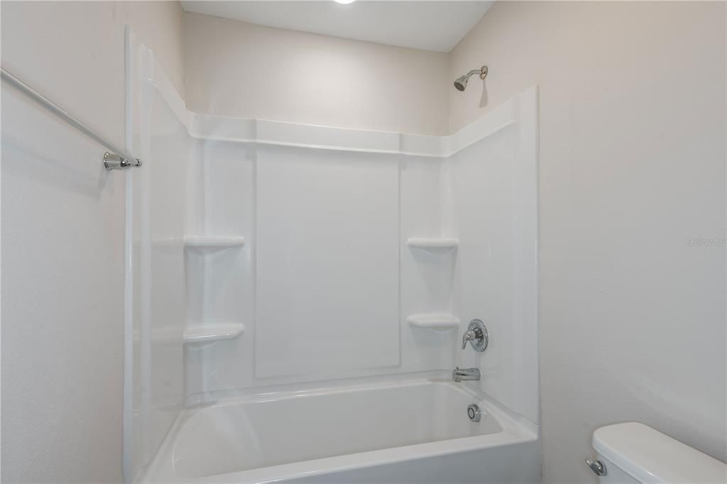 En Venta: $361,490 (4 camas, 2 baños, 1866 Pies cuadrados)