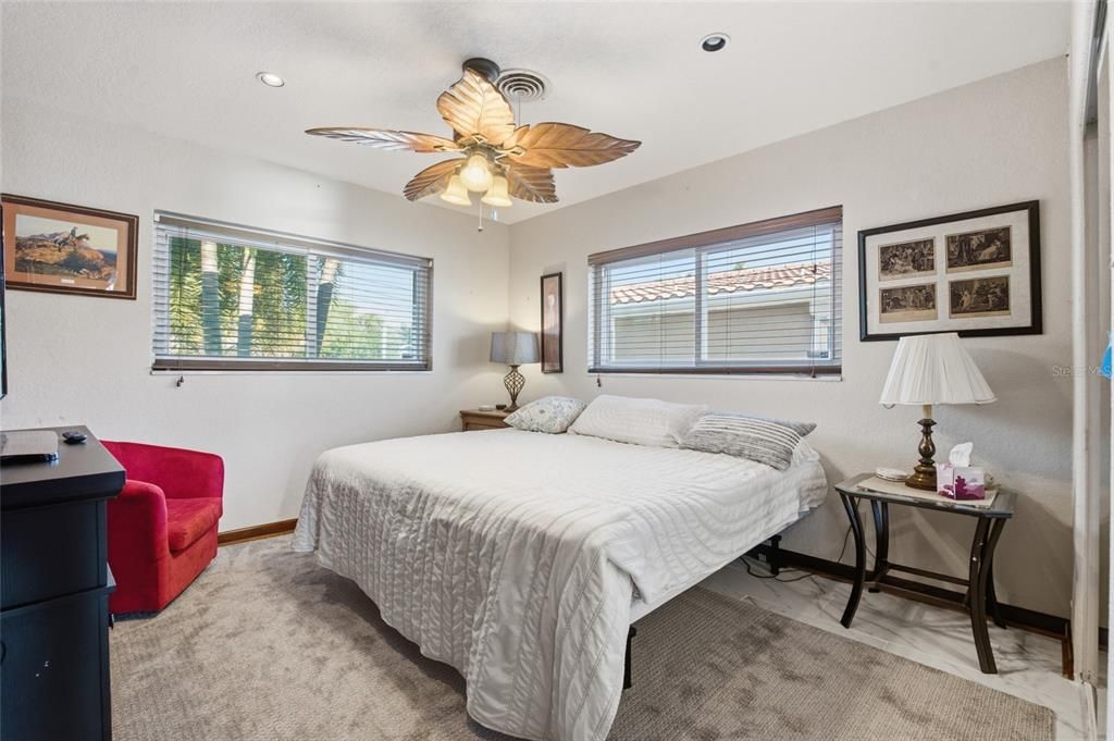 En Venta: $1,695,000 (4 camas, 3 baños, 2420 Pies cuadrados)
