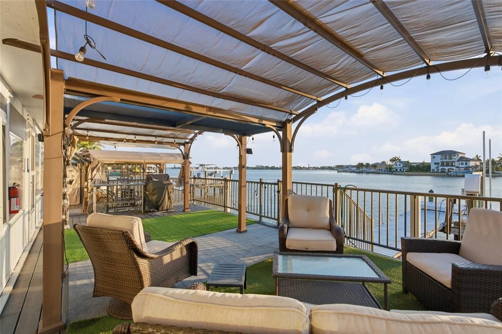 En Venta: $1,695,000 (4 camas, 3 baños, 2420 Pies cuadrados)
