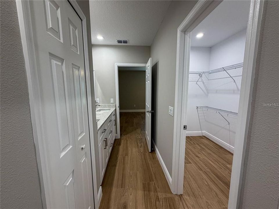 В аренду: $2,300 (3 спален, 2 ванн, 1489 Квадратных фут)