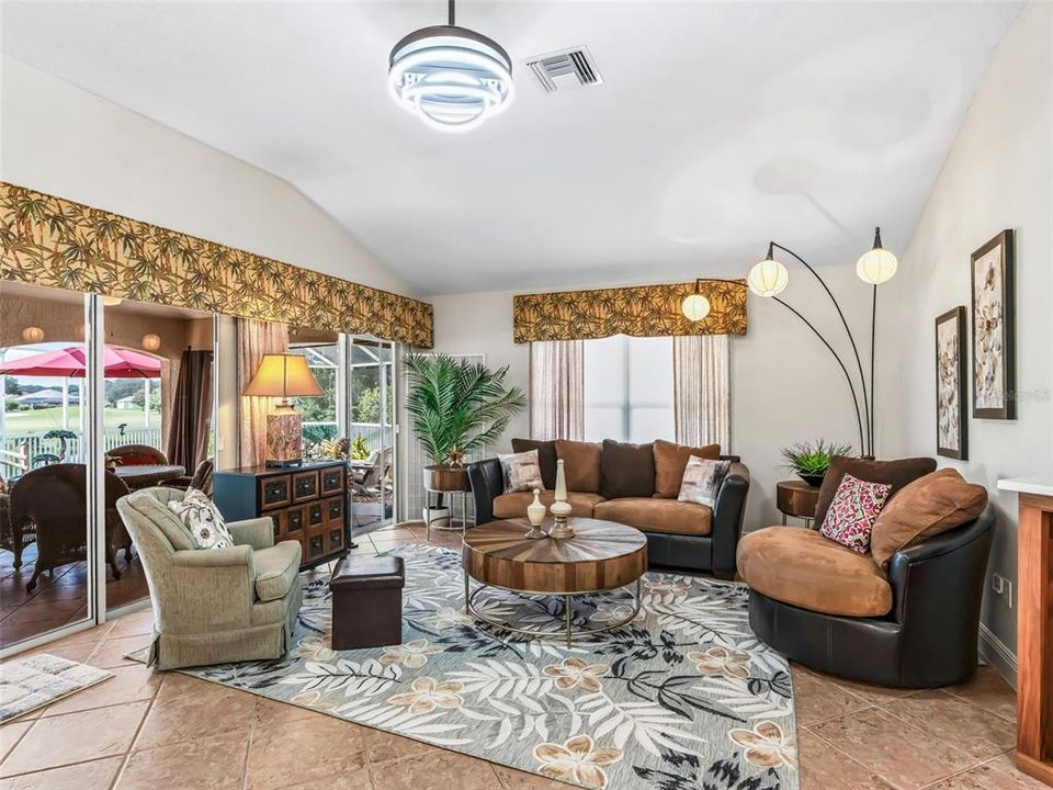 For Sale: $750,000 (3 beds, 2 baths, 2097 Square Feet)