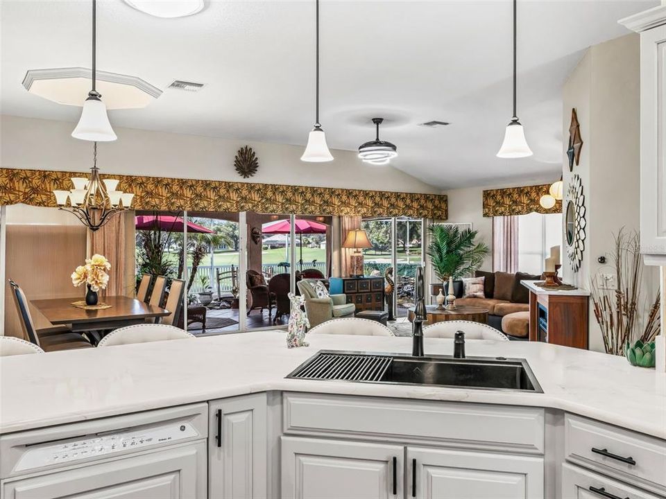 For Sale: $750,000 (3 beds, 2 baths, 2097 Square Feet)