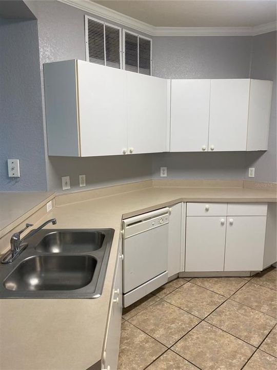 For Rent: $1,850 (3 beds, 2 baths, 1478 Square Feet)