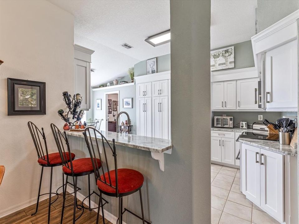 На продажу: $379,900 (3 спален, 2 ванн, 1608 Квадратных фут)