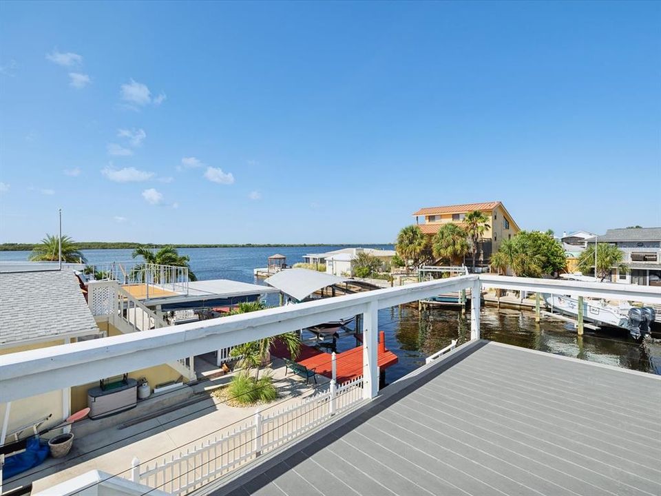 En Venta: $425,000 (3 camas, 2 baños, 1300 Pies cuadrados)