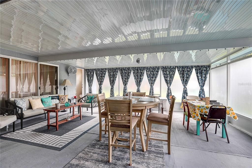 На продажу: $445,000 (4 спален, 3 ванн, 2082 Квадратных фут)