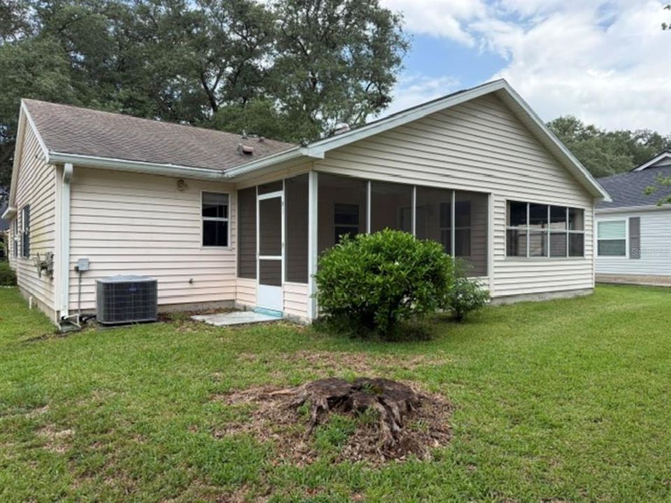 For Sale: $225,000 (2 beds, 2 baths, 1383 Square Feet)