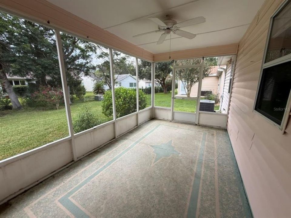 For Sale: $225,000 (2 beds, 2 baths, 1383 Square Feet)