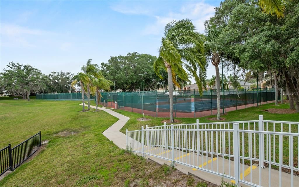 En Venta: $270,000 (3 camas, 2 baños, 1710 Pies cuadrados)